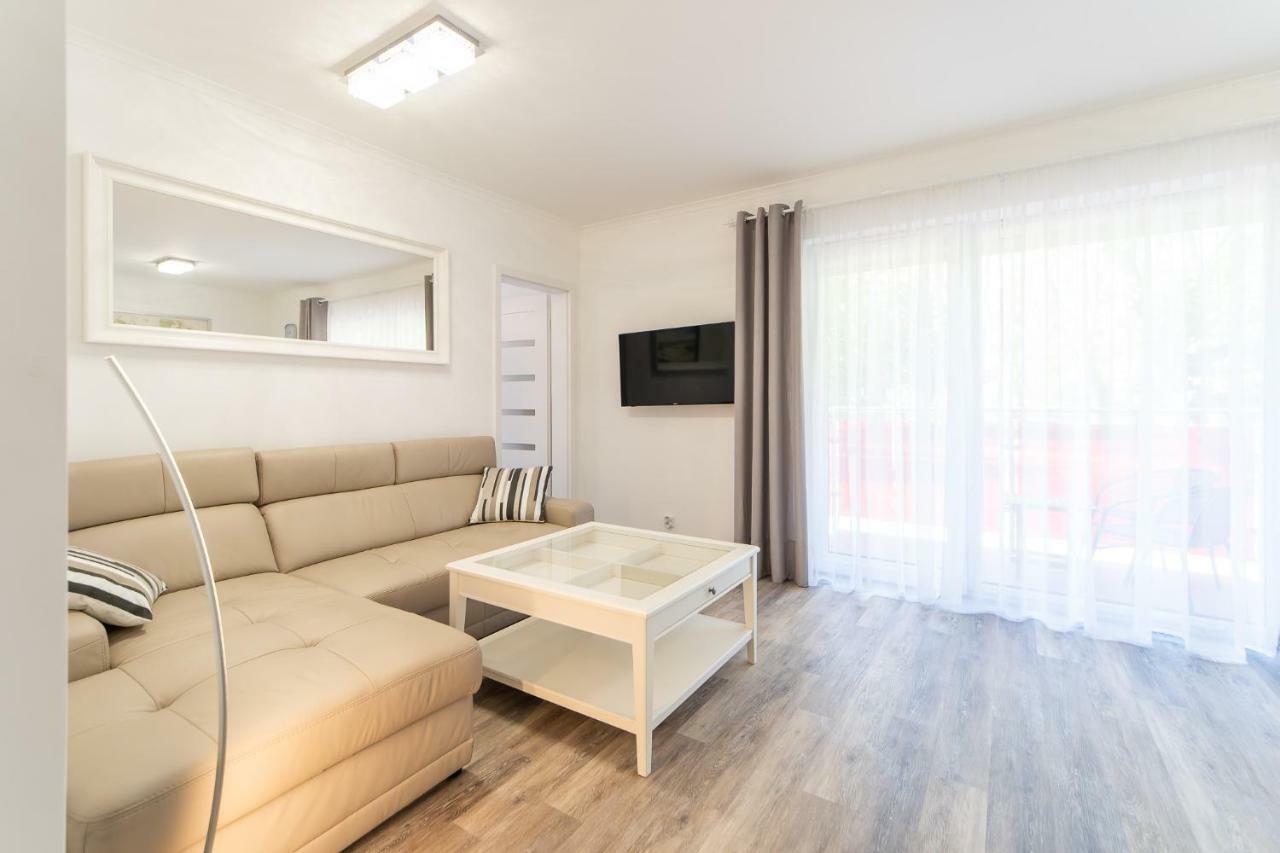 Kolorowe Balkony - Stylowy Apartament Nad Morzem By Noclegi Renters Miedzyzdroje Bagian luar foto