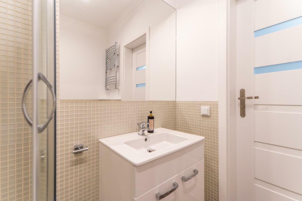 Kolorowe Balkony - Stylowy Apartament Nad Morzem By Noclegi Renters Miedzyzdroje Bagian luar foto